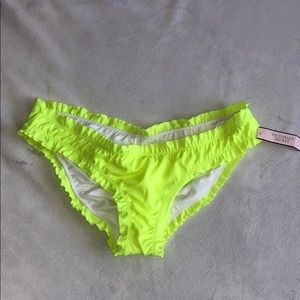 Scrunch bottom bikini